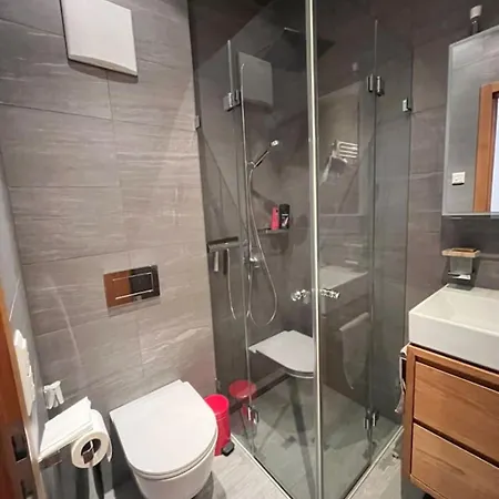 דירה Stylish Modern Family Close To The Lifts *